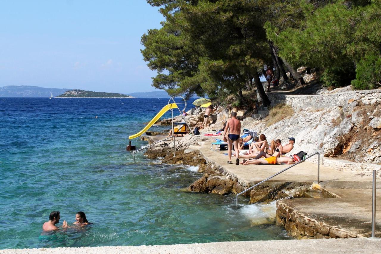 Apartments With A Parking Space Sali, Dugi Otok - 8136 Exterior photo